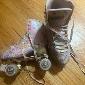 Impala by Cynthia Rowley Floral Roller Skates with Purple Wheels